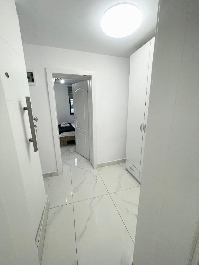 Apollo 1 Apartment Bukarest Exteriör bild