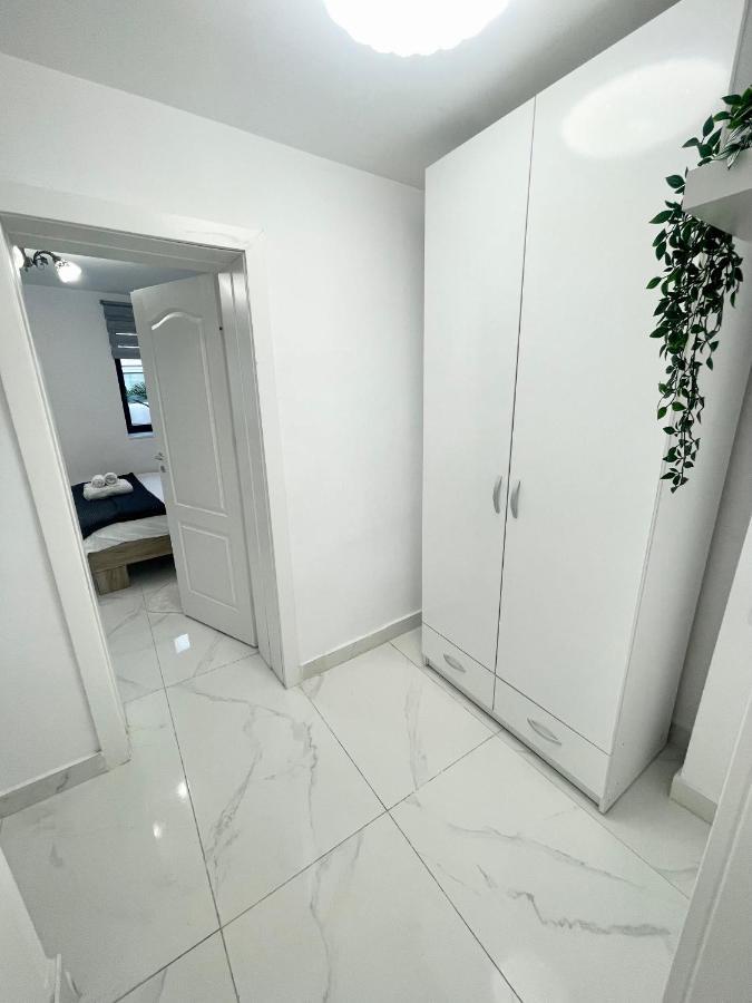 Apollo 1 Apartment Bukarest Exteriör bild